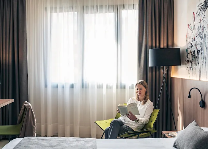 Mercure Condor Hotel