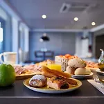 Mercure Condor Hotel