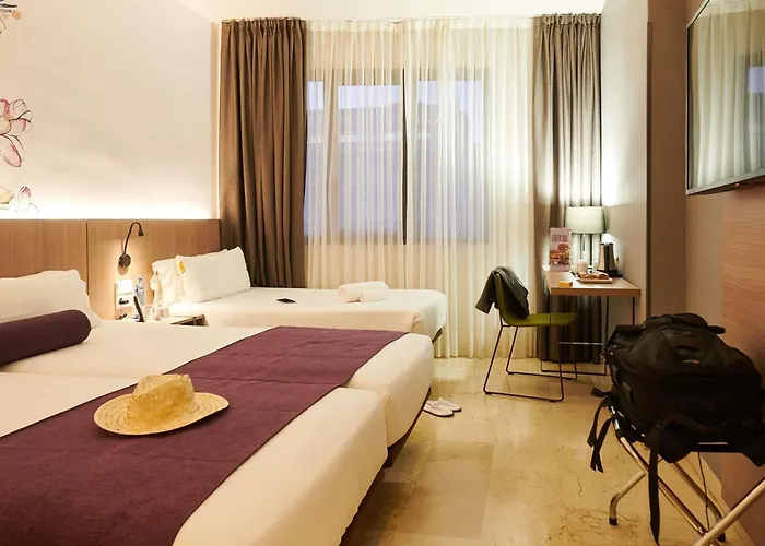 酒店 巴塞罗那康多尔美居酒店 4*