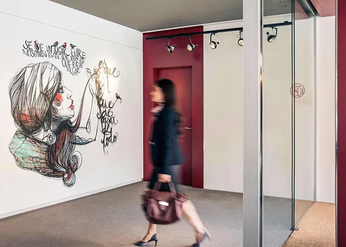 巴塞罗那康多尔美居酒店 酒店