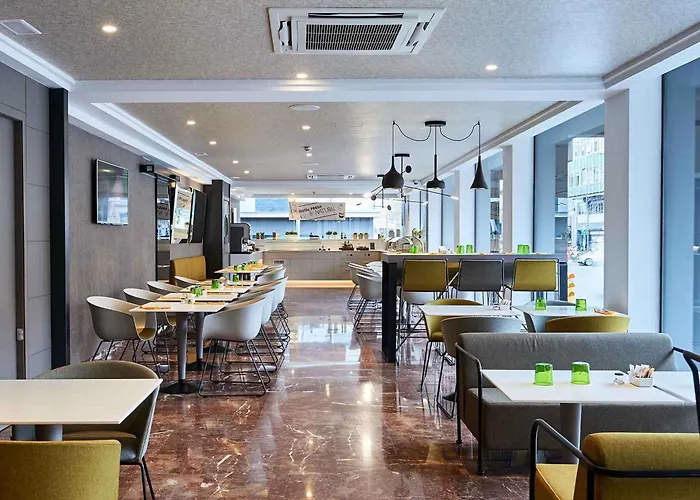 巴塞罗那康多尔美居酒店 酒店